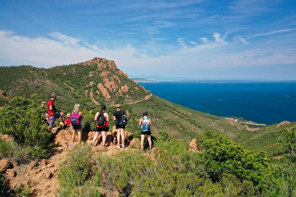 Dans Un Cadre D'Exception, Vue Mer Panoramique A Agay Cote D'Azur, Village Vacances Cap Esterel, T2 Avec Jardin, Golf, Climatisation, Wifi, 5 Piscines Saint-Raphael  Luaran gambar