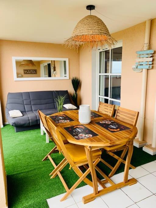 Dans Un Cadre D'Exception, Vue Mer Panoramique A Agay Cote D'Azur, Village Vacances Cap Esterel, T2 Avec Jardin, Golf, Climatisation, Wifi, 5 Piscines Saint-Raphael  Luaran gambar