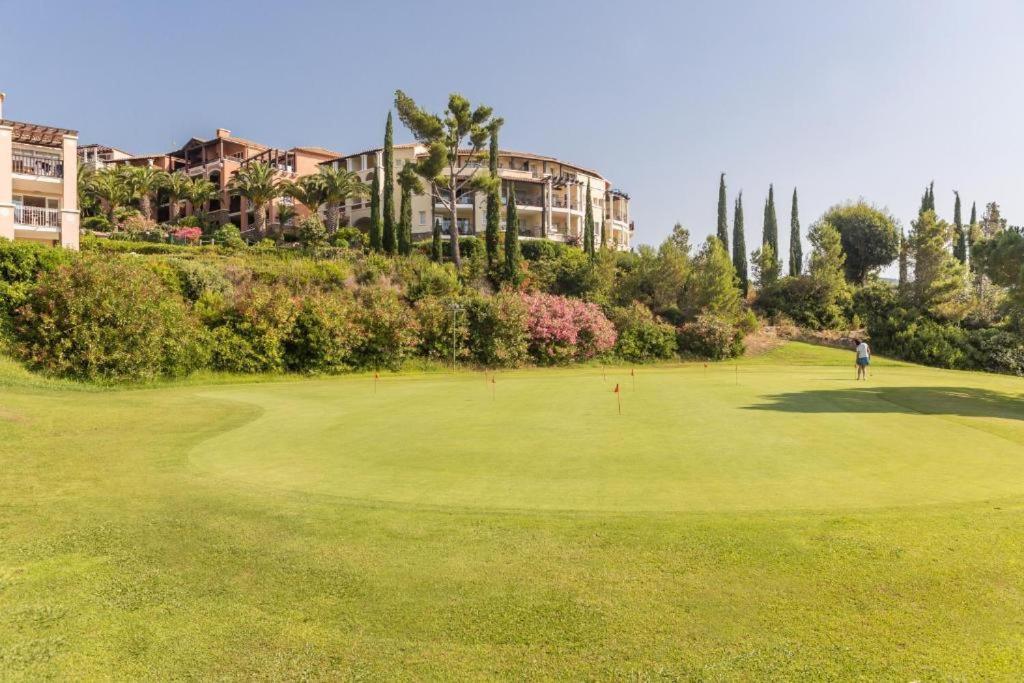 Dans Un Cadre D'Exception, Vue Mer Panoramique A Agay Cote D'Azur, Village Vacances Cap Esterel, T2 Avec Jardin, Golf, Climatisation, Wifi, 5 Piscines Saint-Raphael  Luaran gambar