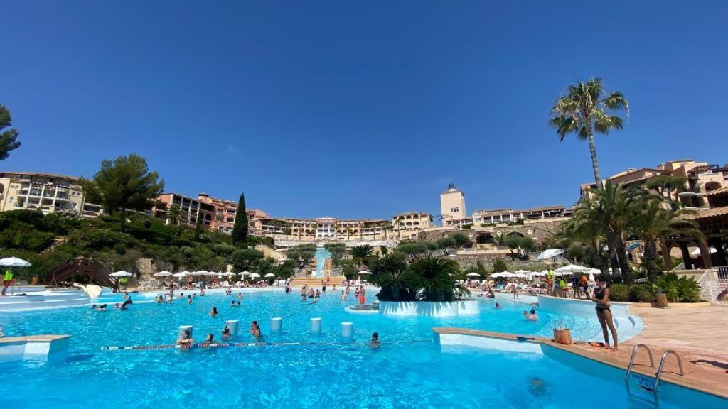 Dans Un Cadre D'Exception, Vue Mer Panoramique A Agay Cote D'Azur, Village Vacances Cap Esterel, T2 Avec Jardin, Golf, Climatisation, Wifi, 5 Piscines Saint-Raphael  Luaran gambar