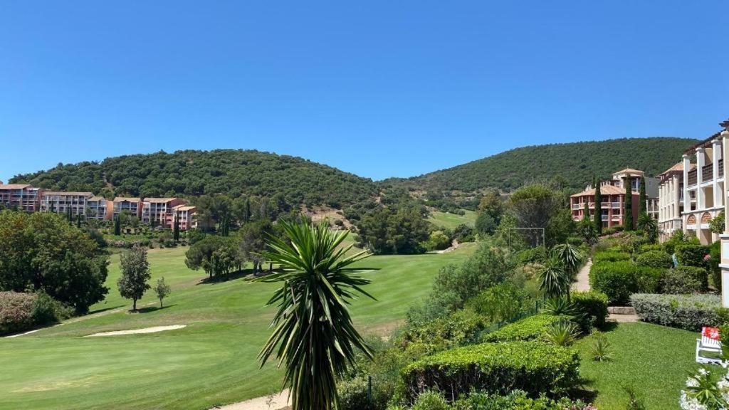 Dans Un Cadre D'Exception, Vue Mer Panoramique A Agay Cote D'Azur, Village Vacances Cap Esterel, T2 Avec Jardin, Golf, Climatisation, Wifi, 5 Piscines Saint-Raphael  Luaran gambar