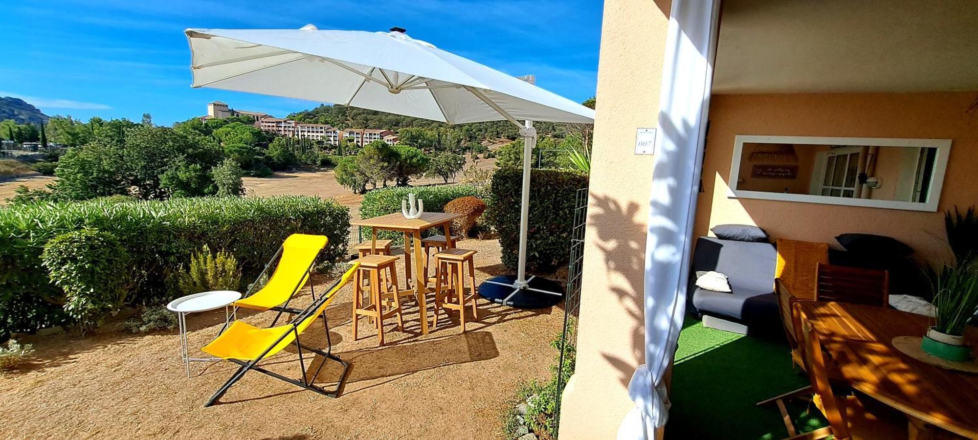 Dans Un Cadre D'Exception, Vue Mer Panoramique A Agay Cote D'Azur, Village Vacances Cap Esterel, T2 Avec Jardin, Golf, Climatisation, Wifi, 5 Piscines Saint-Raphael  Luaran gambar